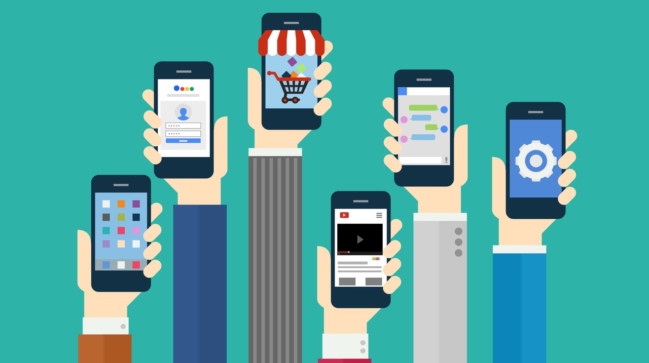 What are the advantages and disadvantages of mobile advertising?